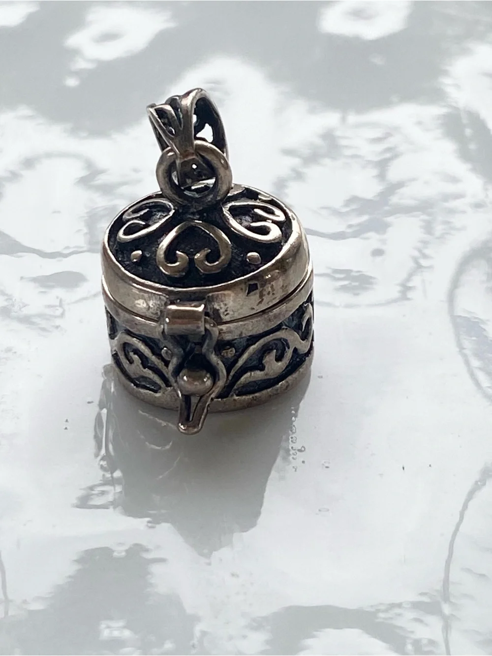 Sterling Silver “make a little wish” box Charm